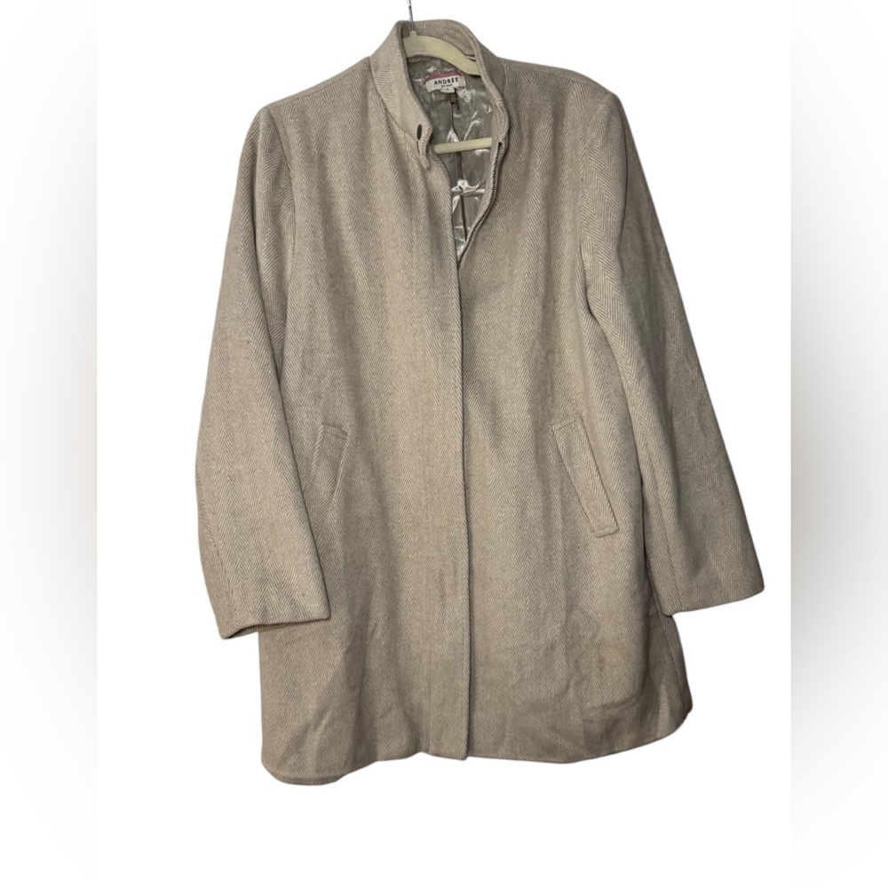 Andree By Unit Crème Long Coat in Herringbone Size L